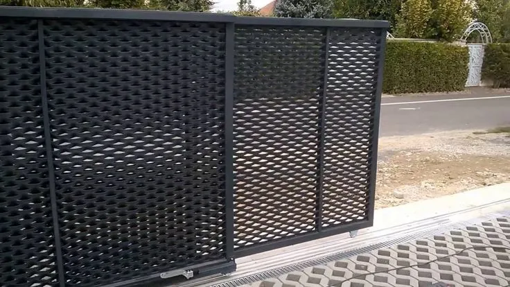 Gate Repair in Tarzana, CA