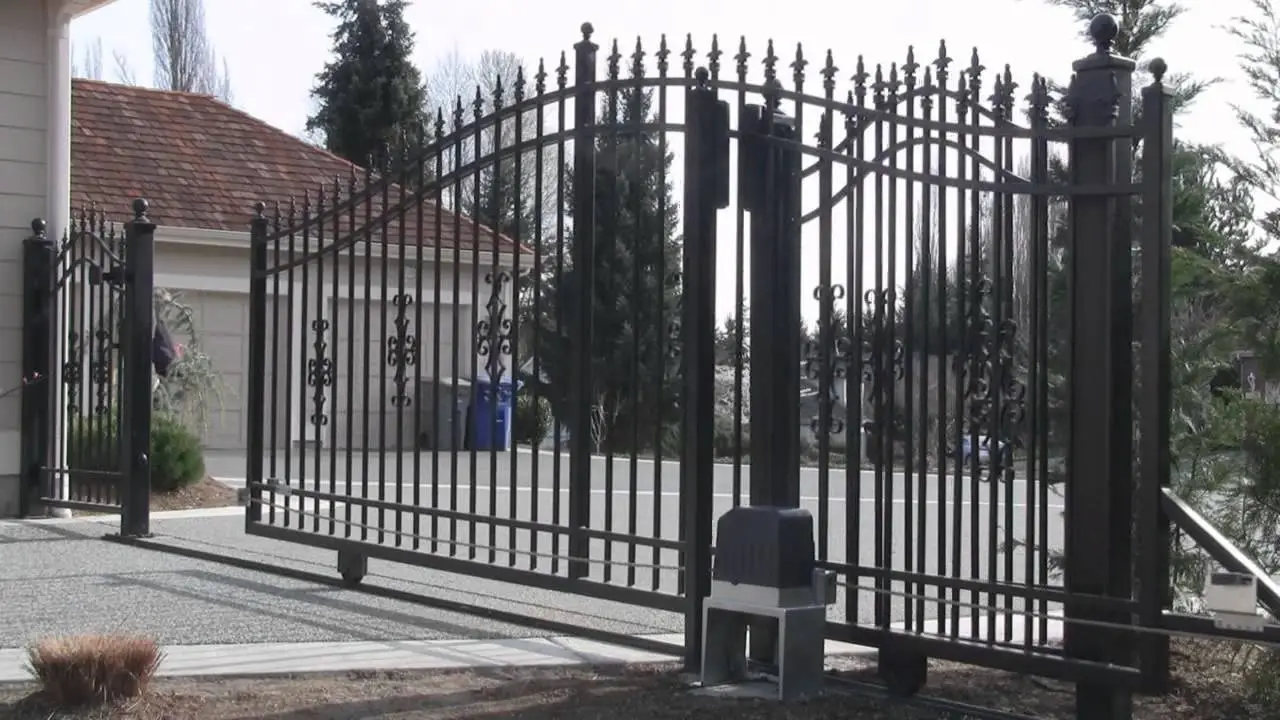 Gate Repair in Tarzana, CA